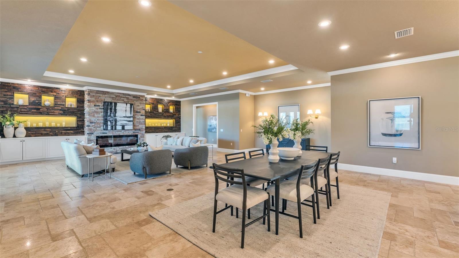 2945 SADDLE RIDGE LN