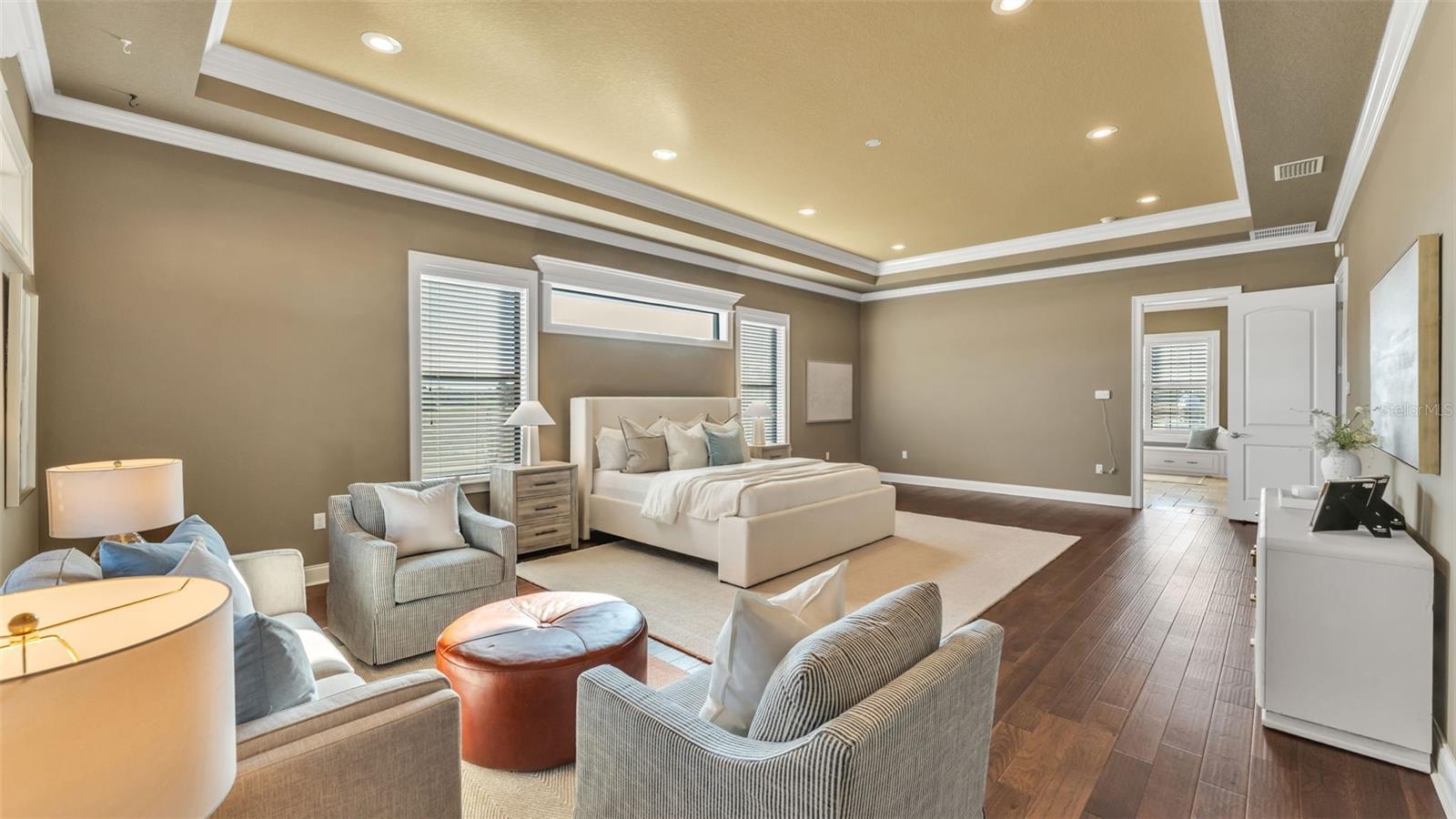 2945 SADDLE RIDGE LN