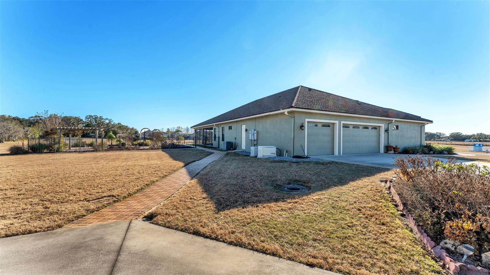 2945 SADDLE RIDGE LN