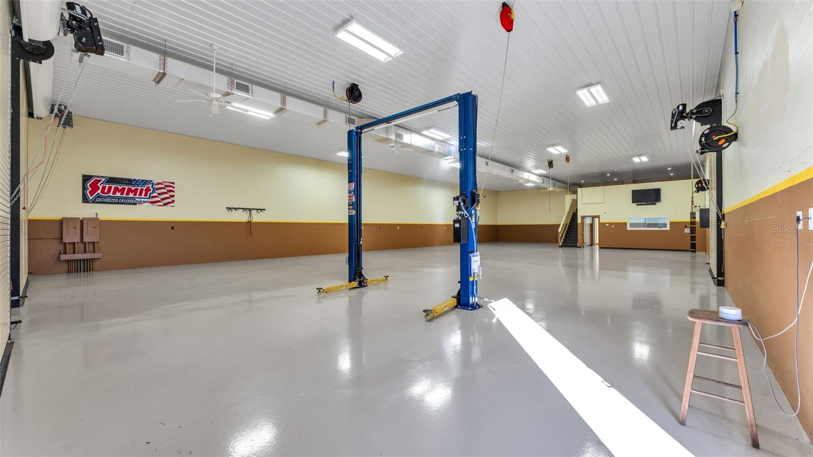 2945 SADDLE RIDGE LN