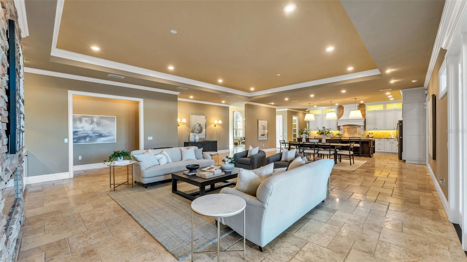 2945 SADDLE RIDGE LN