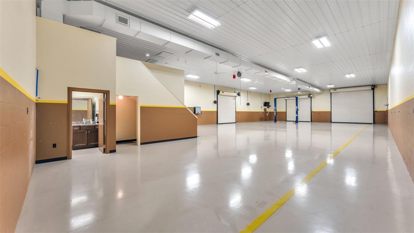 2945 SADDLE RIDGE LN