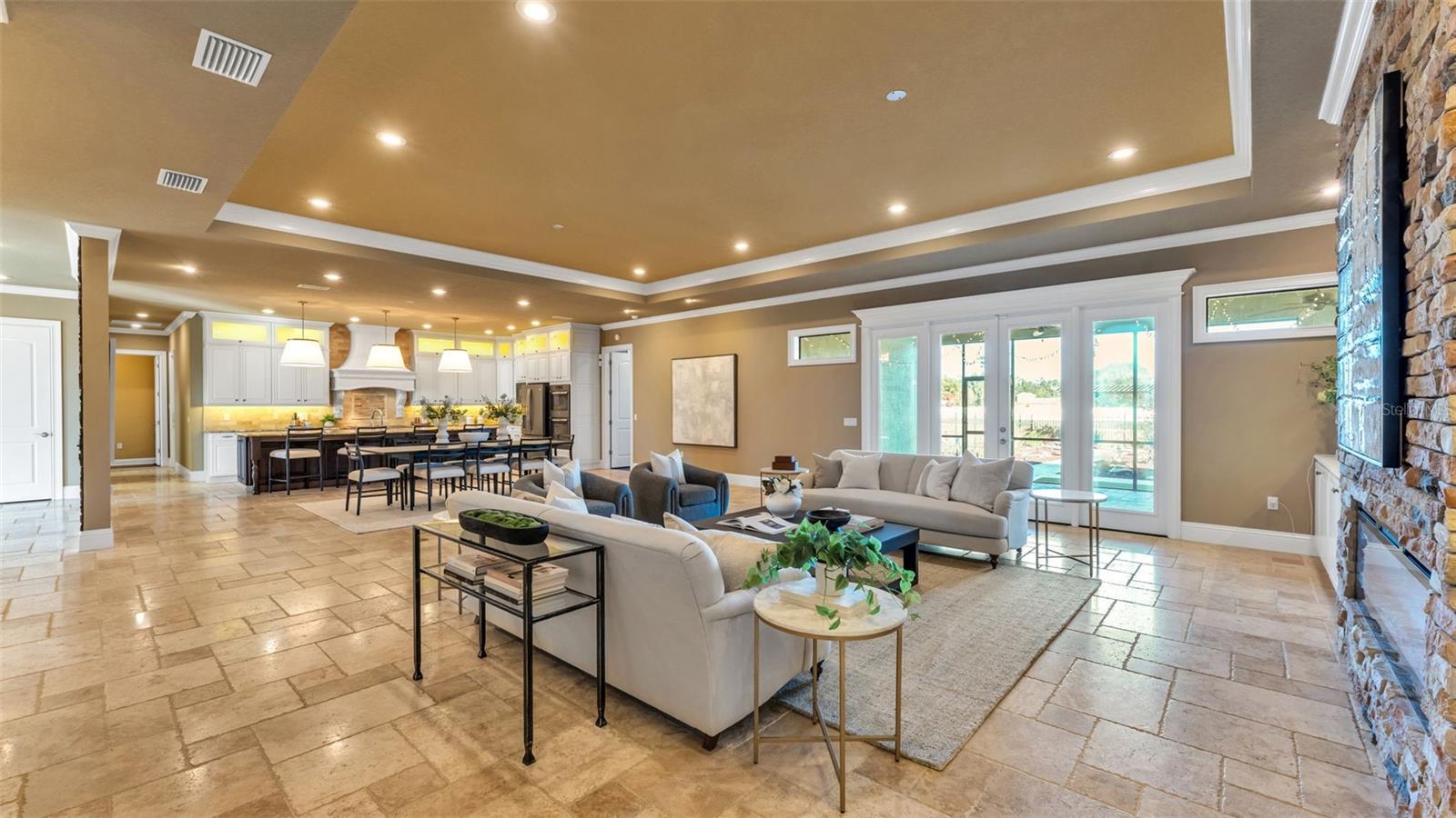 2945 SADDLE RIDGE LN