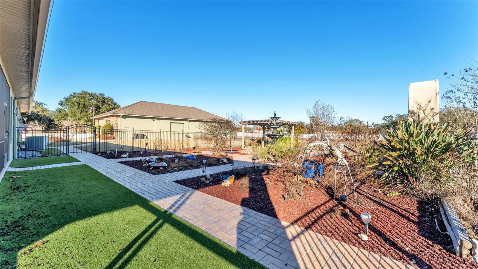 2945 SADDLE RIDGE LN