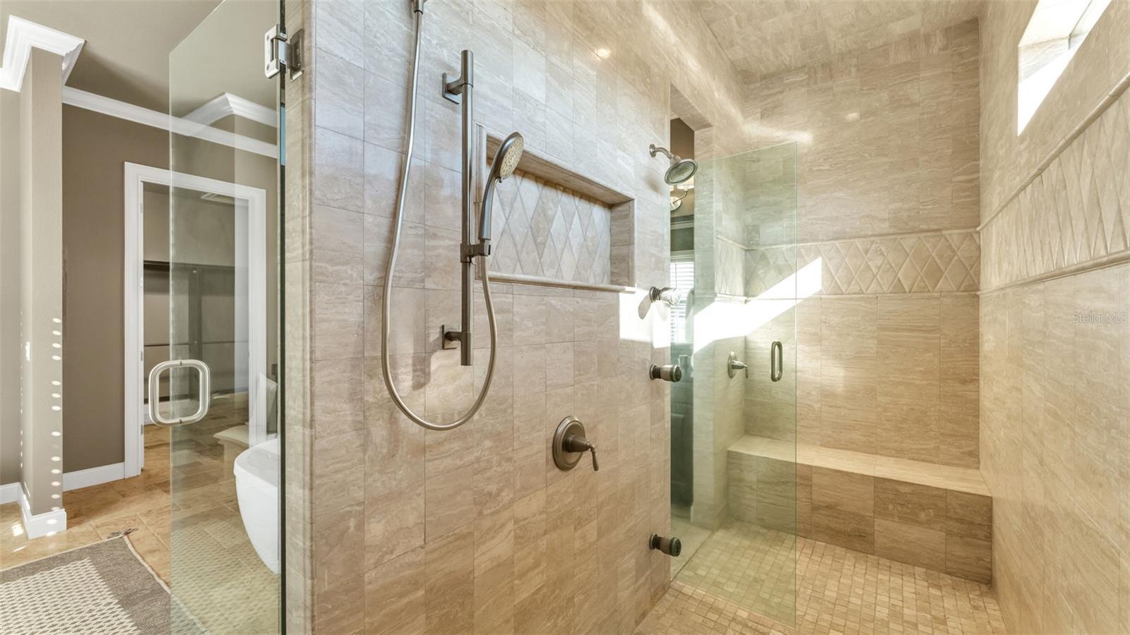 2945 SADDLE RIDGE LN