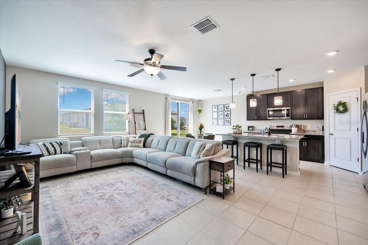 1006 OAK VALLEY DR