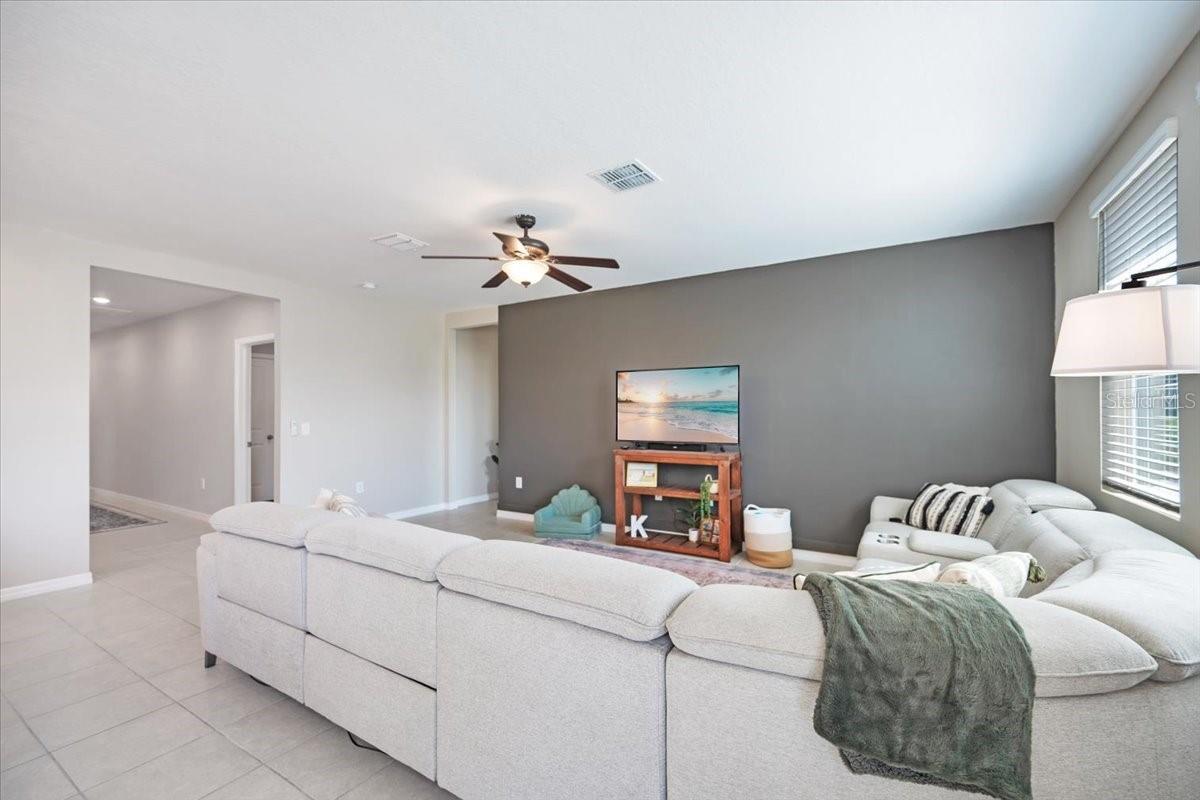 1006 OAK VALLEY DR