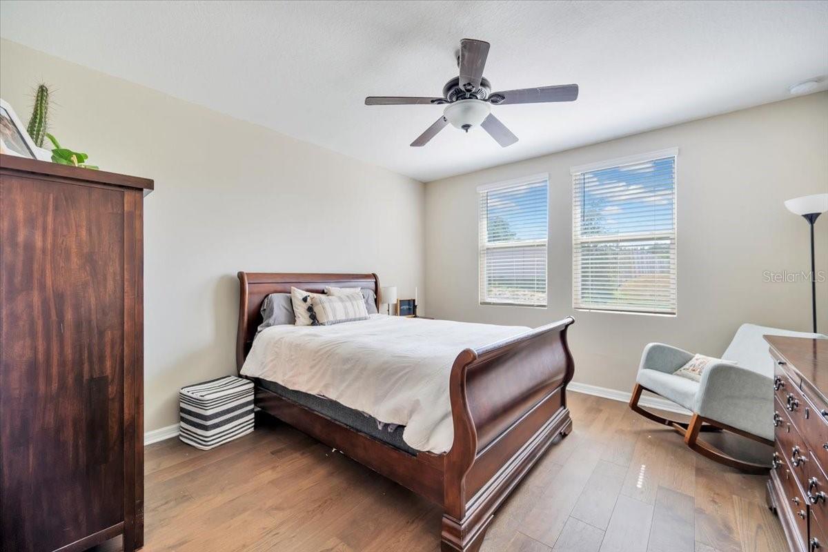 1006 OAK VALLEY DR