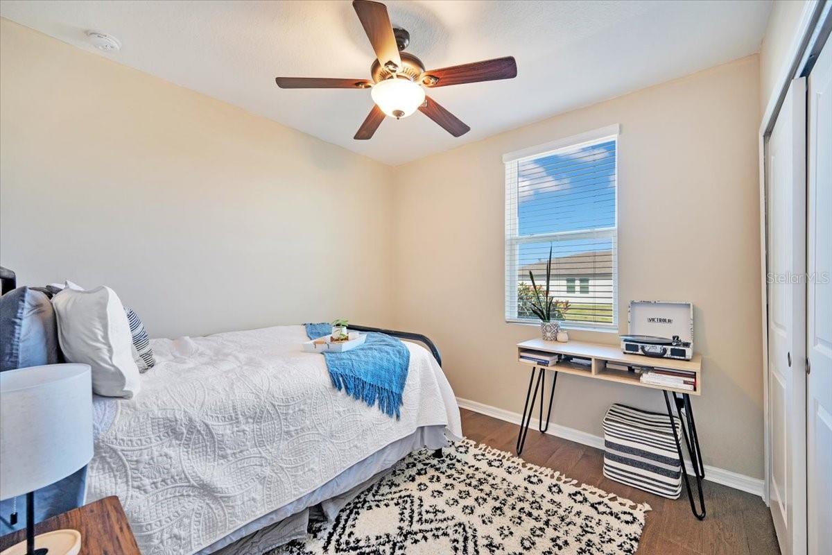 1006 OAK VALLEY DR
