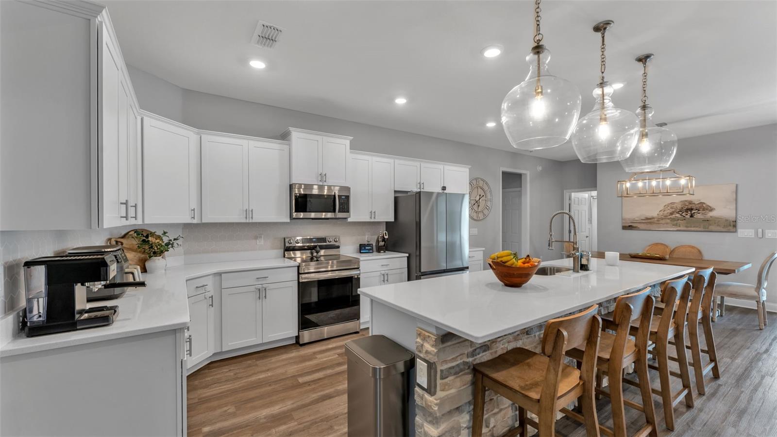 6799 TREYMONT DR