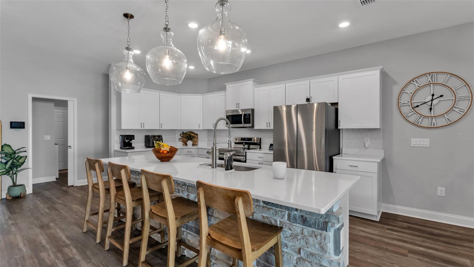6799 TREYMONT DR