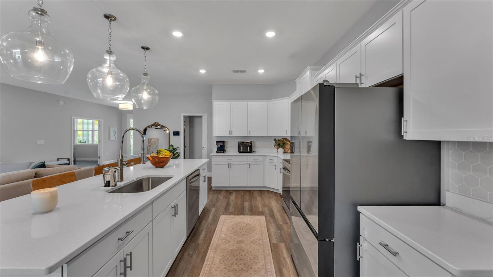 6799 TREYMONT DR
