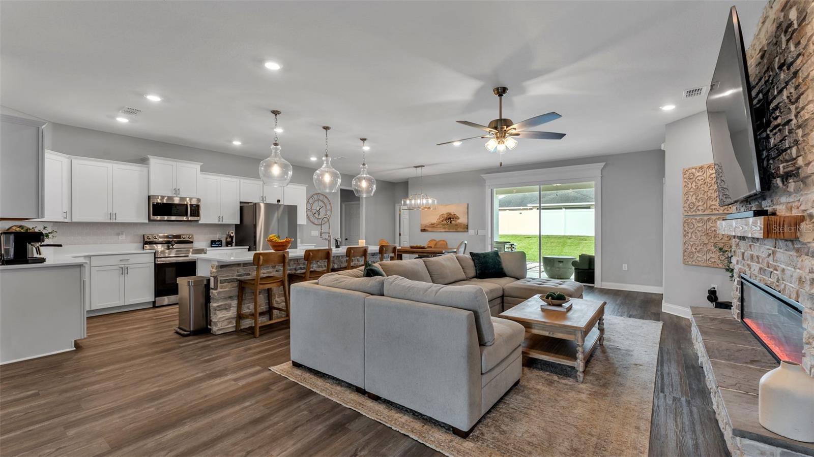 6799 TREYMONT DR