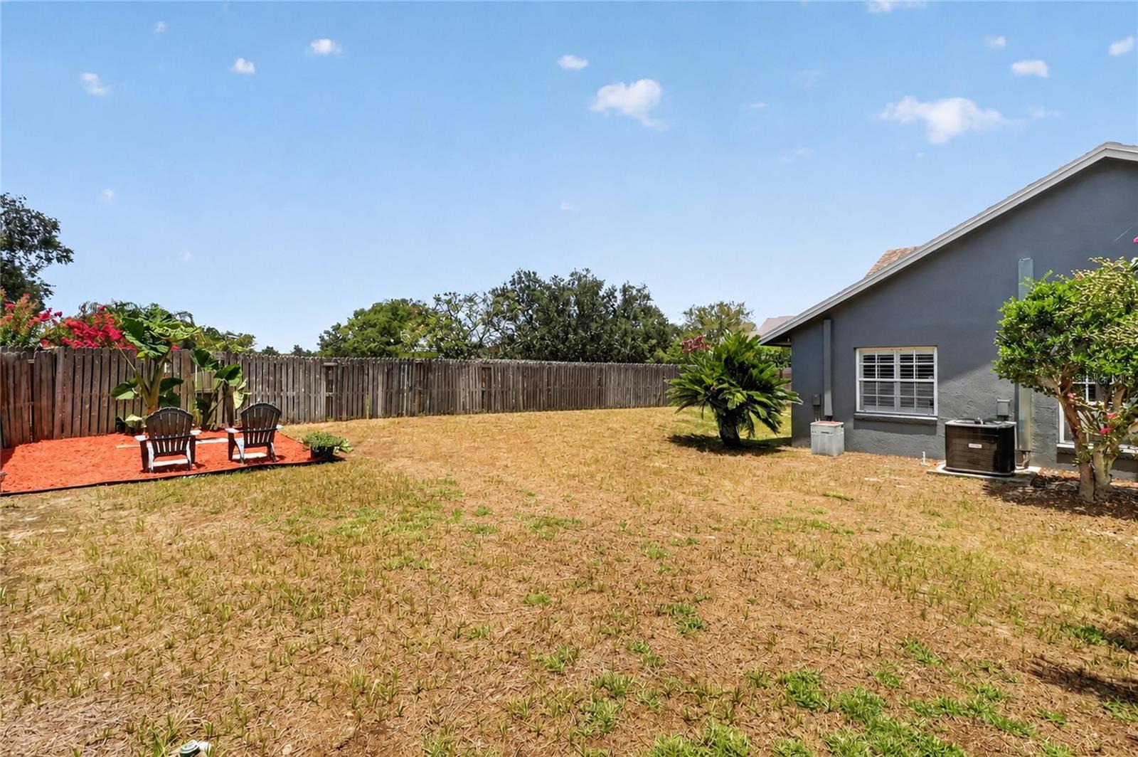 5939 WINDWOOD DR