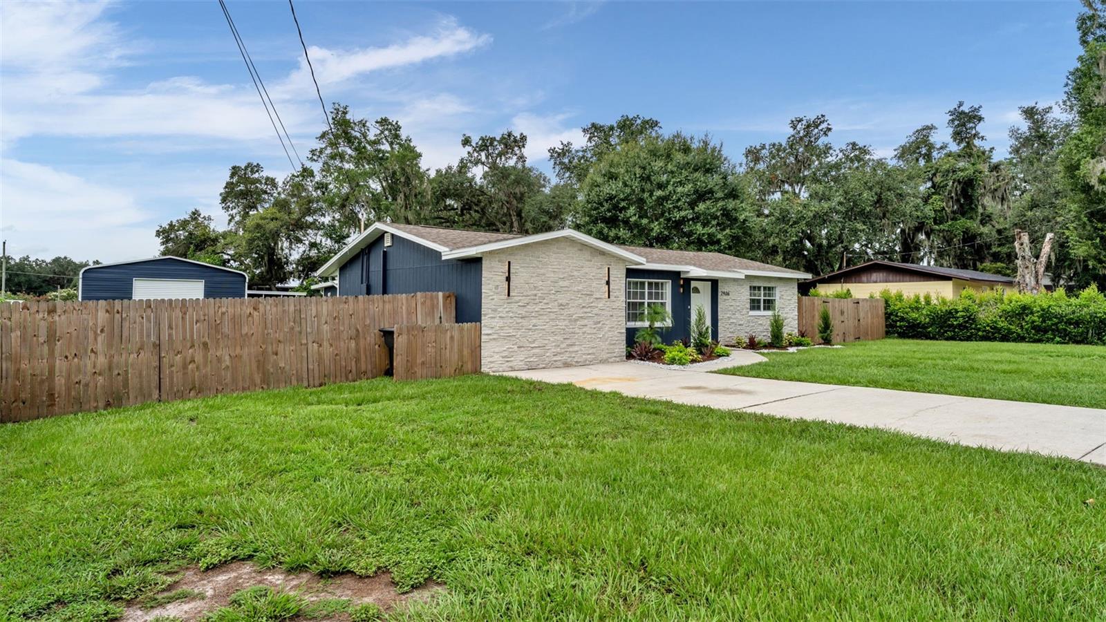 2406 FUTCH RD