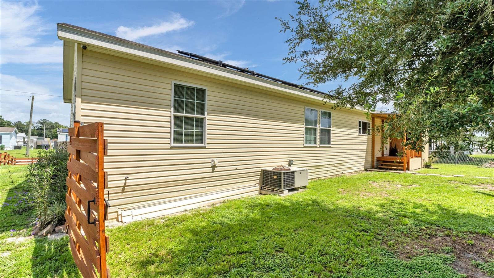 3734 PIONEER TRAILS DR