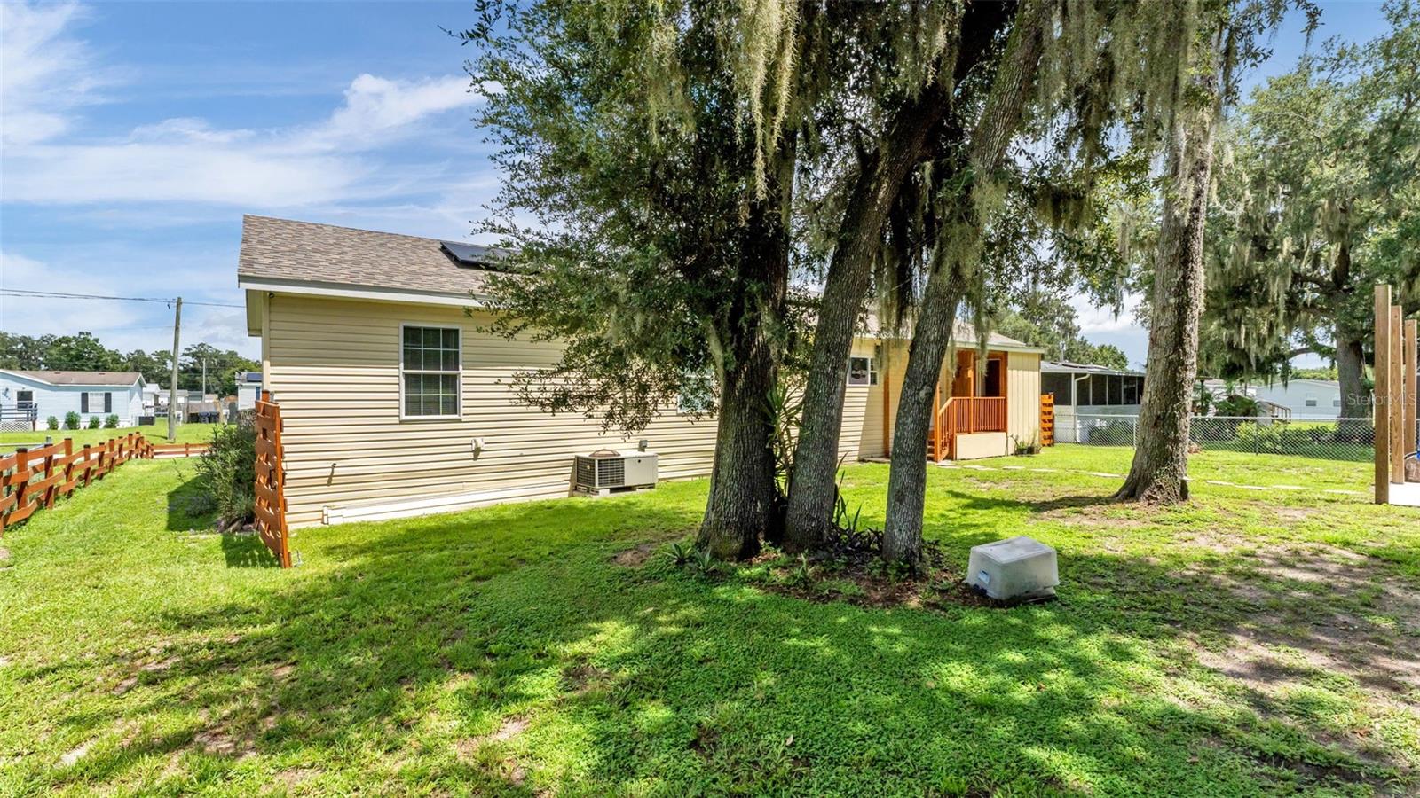 3734 PIONEER TRAILS DR