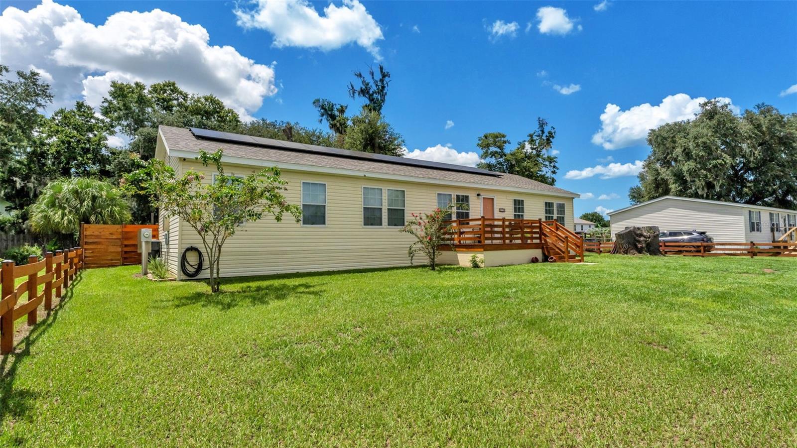 3734 PIONEER TRAILS DR