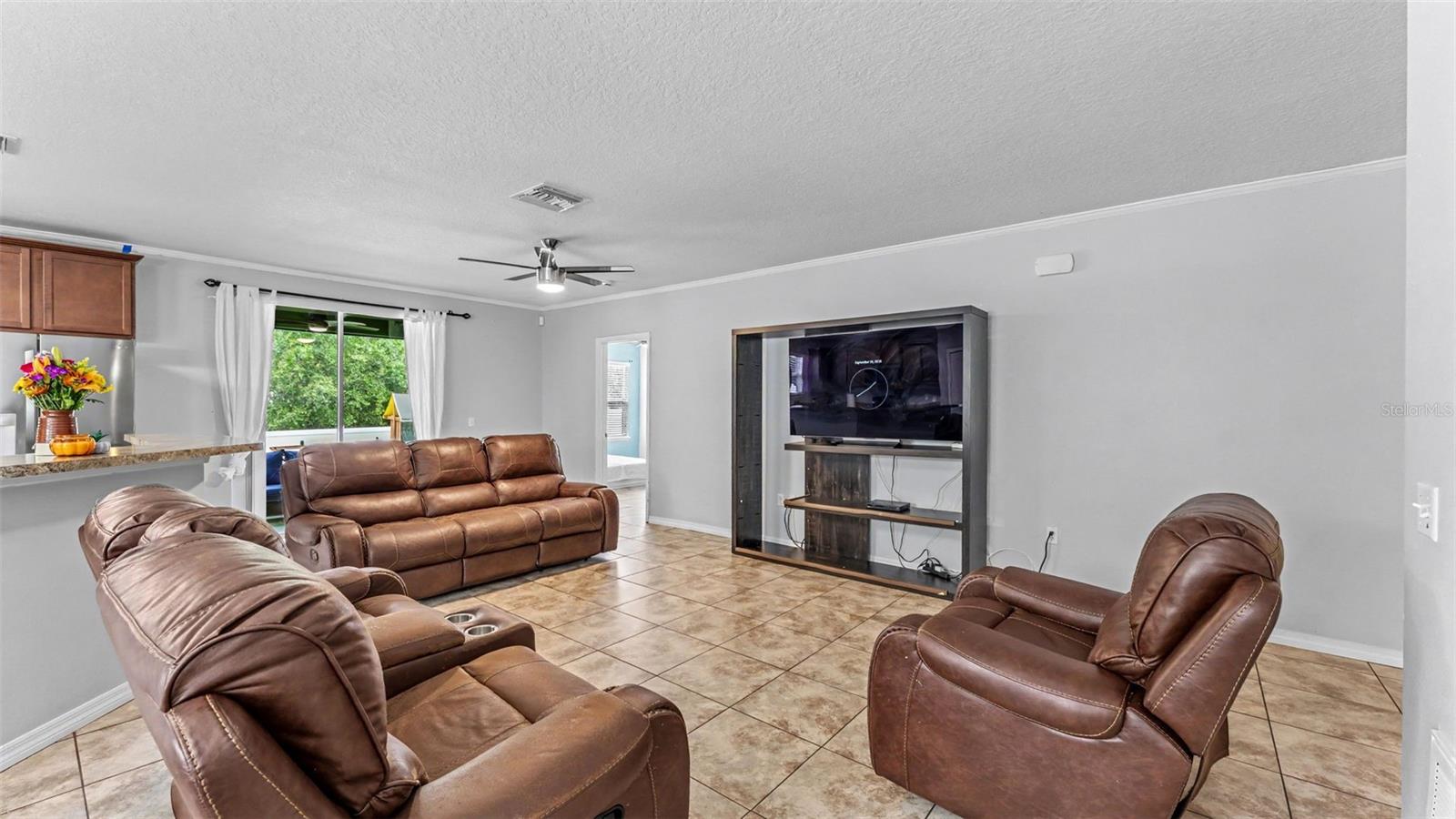 6774 GLENBROOK DR