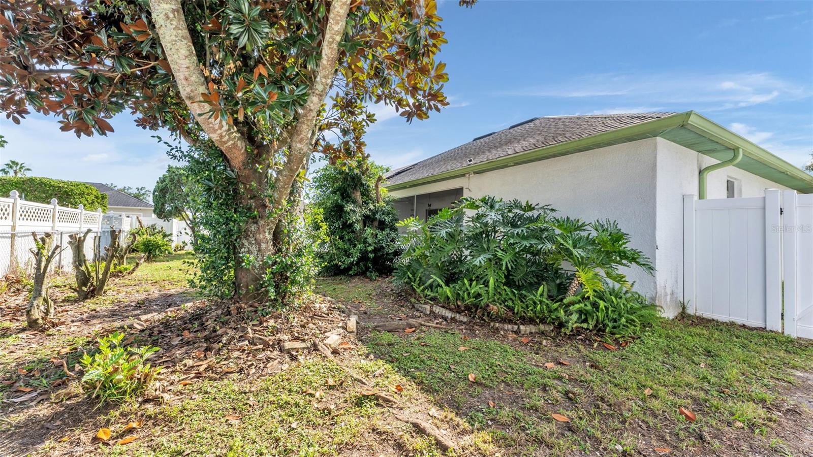 7434 BEAUMONT DR
