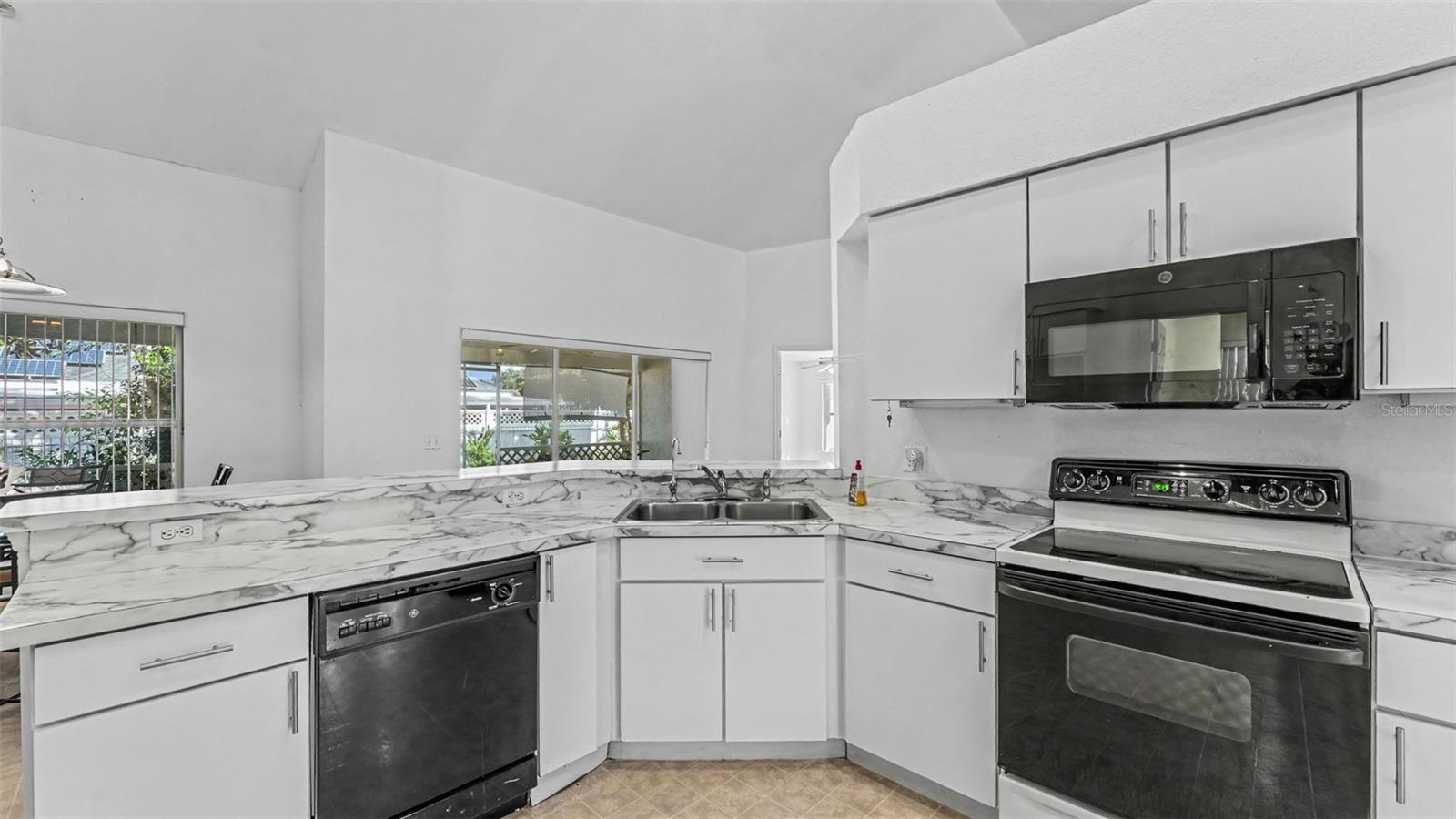 7434 BEAUMONT DR
