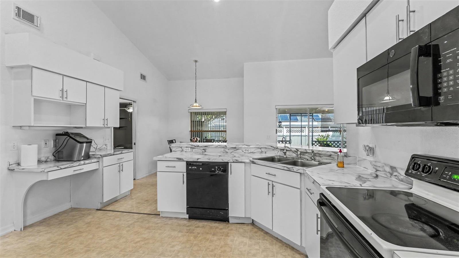 7434 BEAUMONT DR