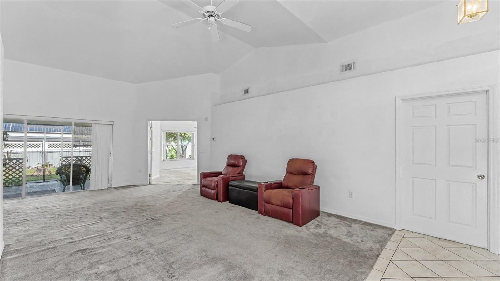7434 BEAUMONT DR