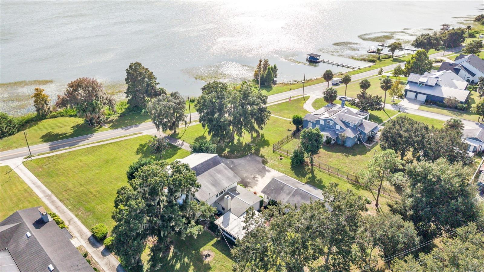 1542 LAKE ARIANA BLVD
