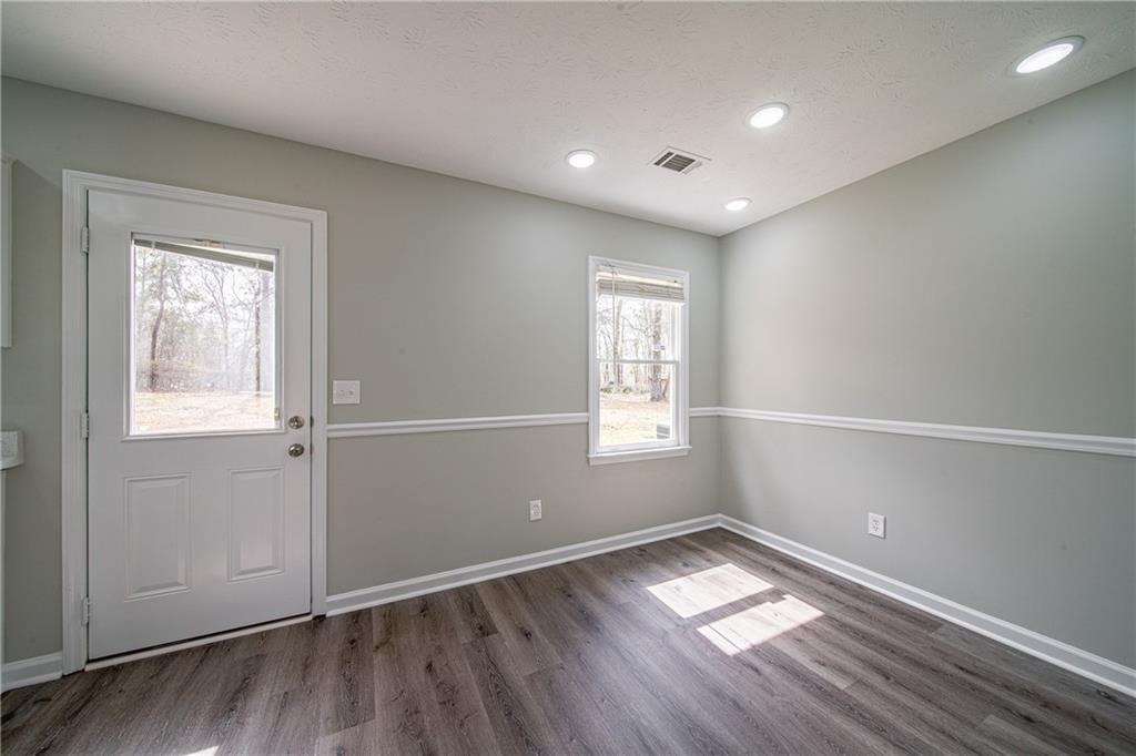 259 Lee Road 2066