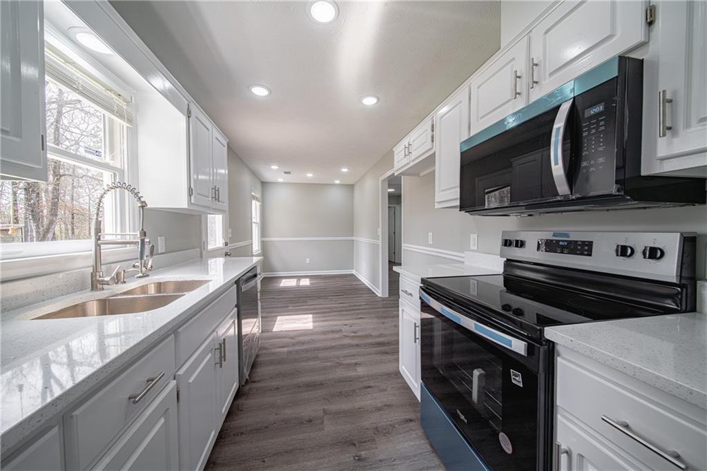 259 Lee Road 2066