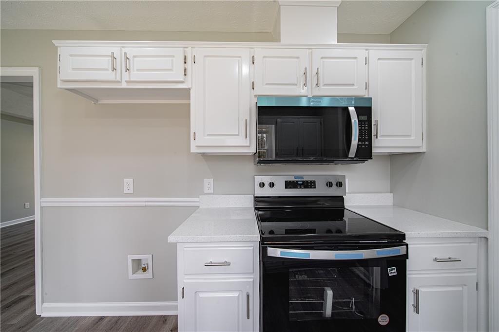 259 Lee Road 2066