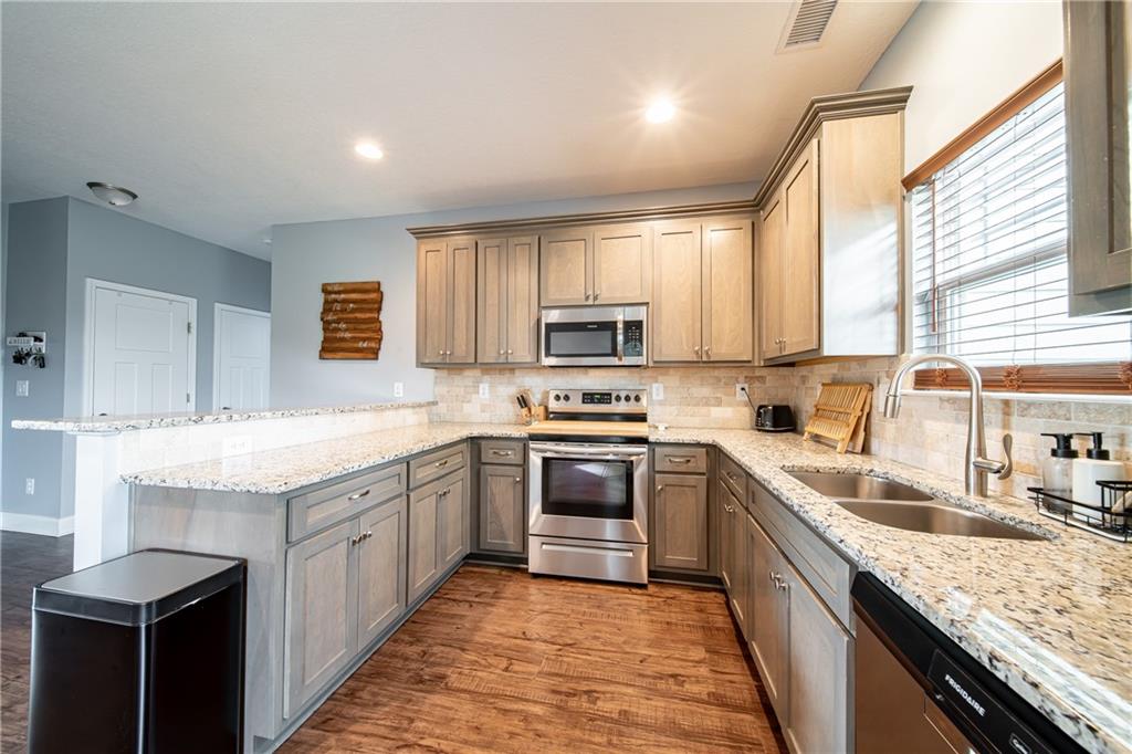 16 Eagle Nest Drive