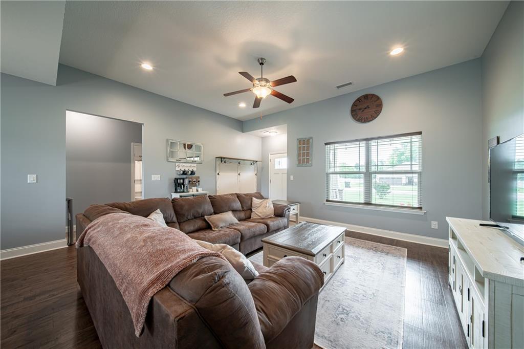 16 Eagle Nest Drive