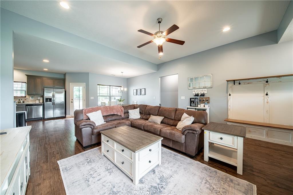16 Eagle Nest Drive