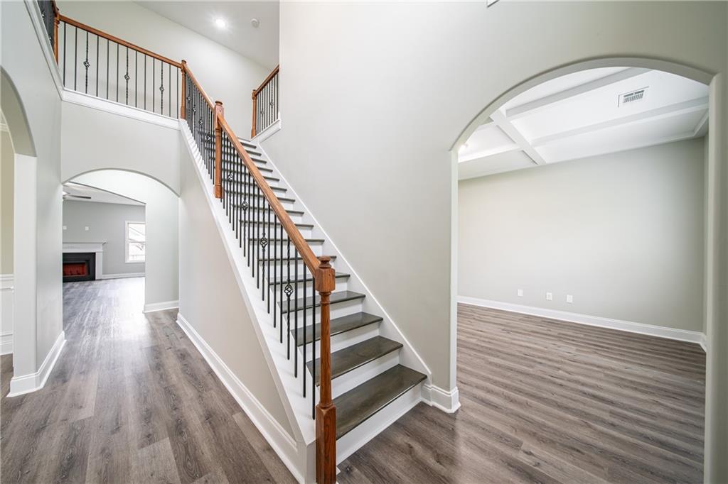 8 Jason Drive