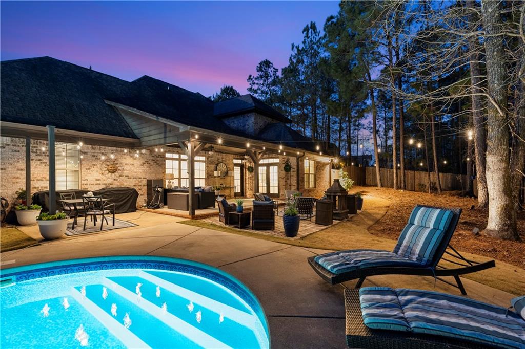 8014 Splendor Way