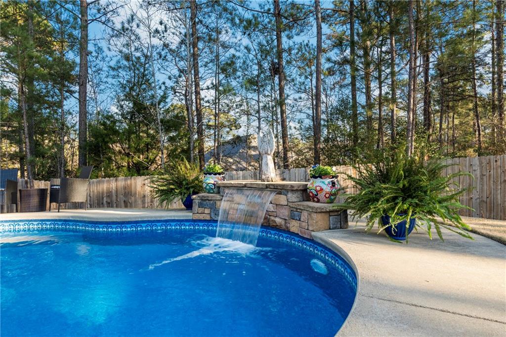 8014 Splendor Way