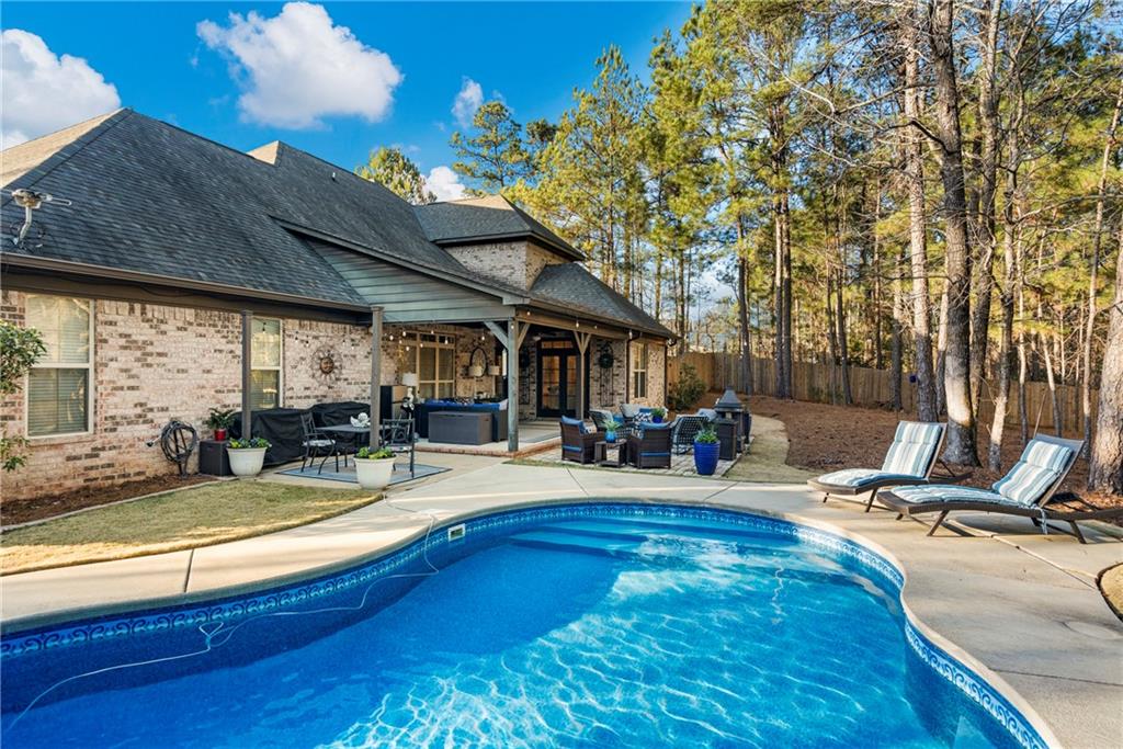 8014 Splendor Way