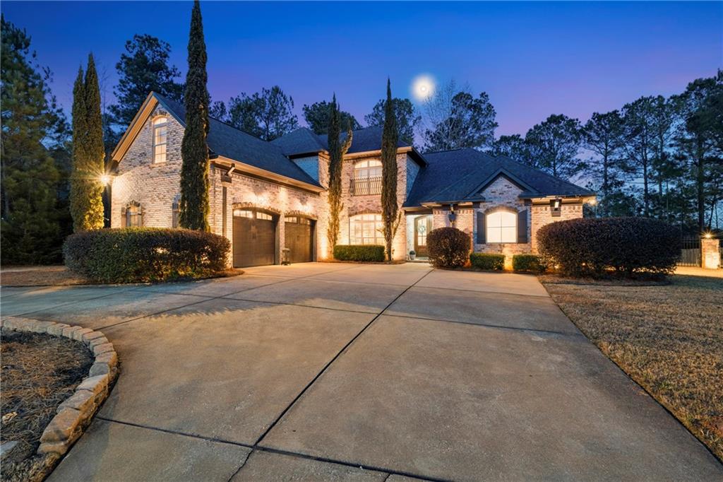 8014 Splendor Way