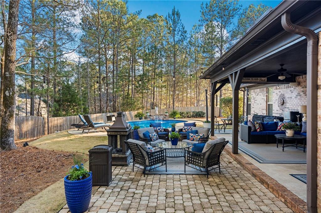8014 Splendor Way