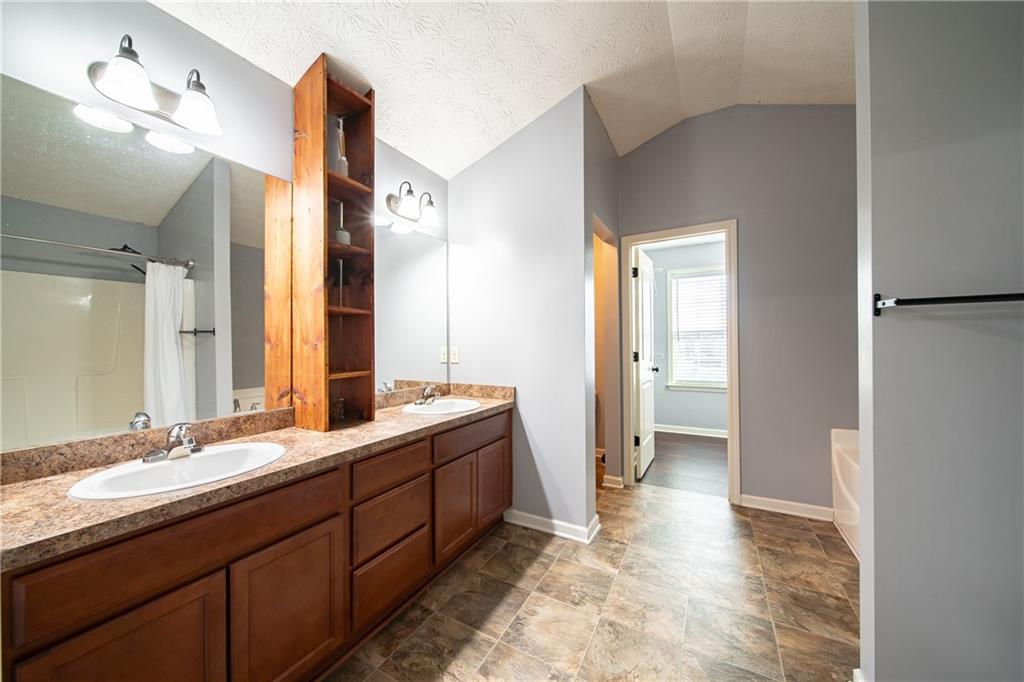 1 Brentwood Drive Drive