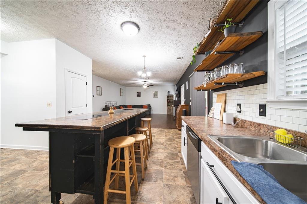 1 Brentwood Drive Drive