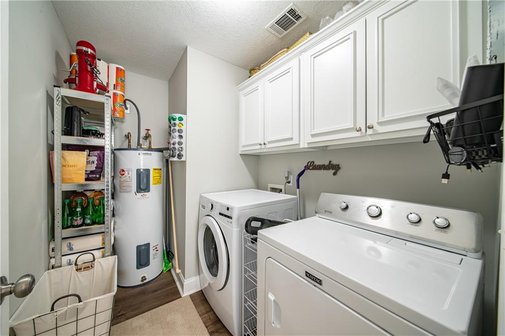 33 Honeysuckle Way