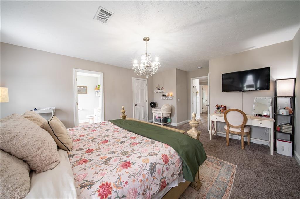 33 Honeysuckle Way