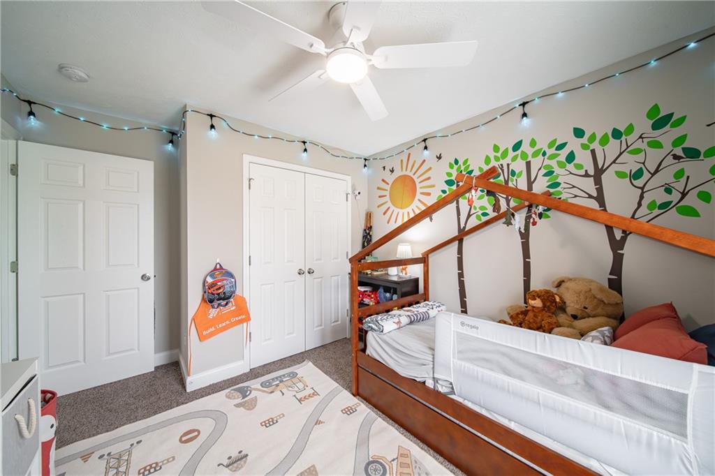 33 Honeysuckle Way