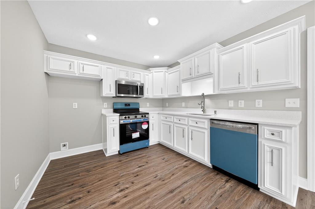 1048 Lee Rd 295 Road