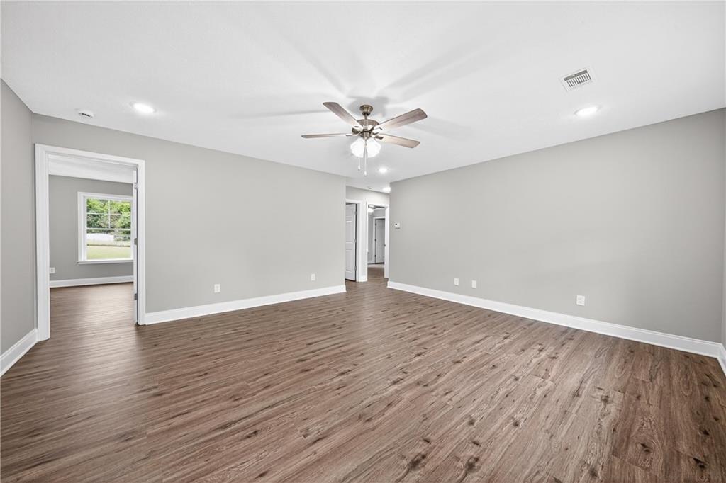 1048 Lee Rd 295 Road