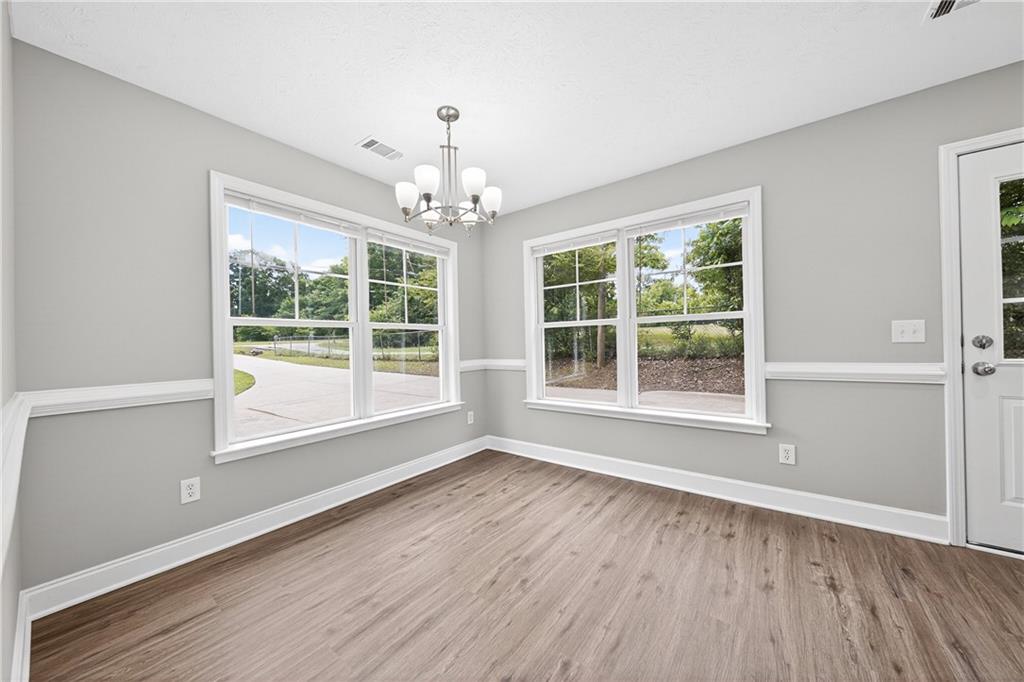 1048 Lee Rd 295 Road