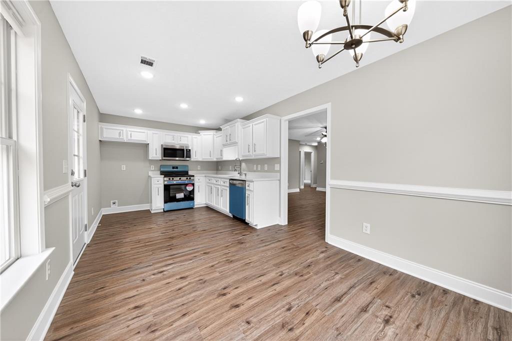 1048 Lee Rd 295 Road