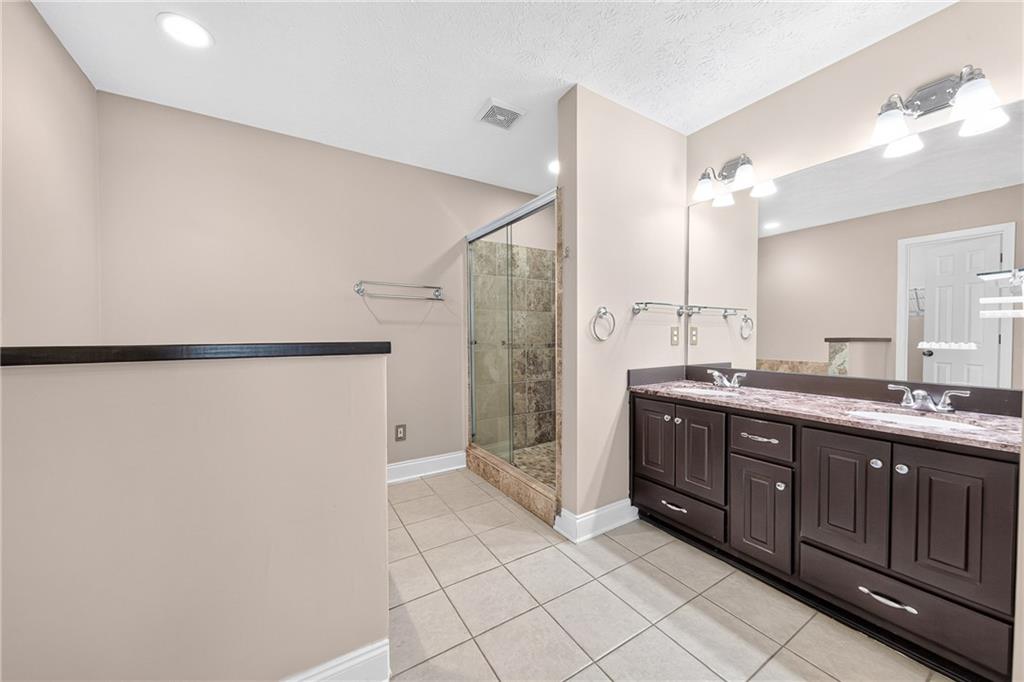 5018 Briarwood Court
